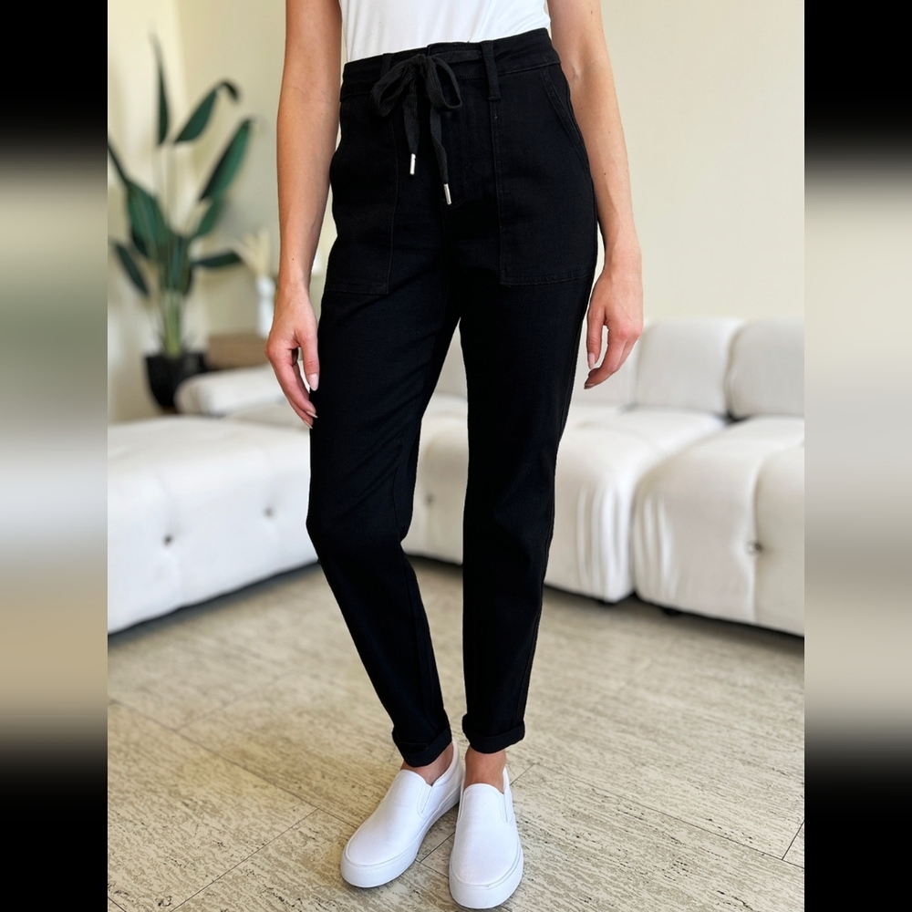 NEW**Judy Blue Full Size High Waist Double Roll Cuff Jeans OFFERS WELCOME